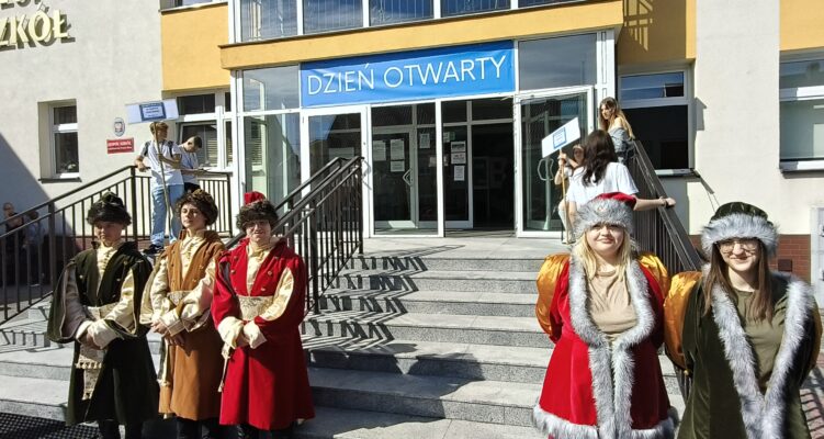 Dzień Otwarty z Królewną Anną Wazówną połączony z Targami Pracy i Edukacji „Szkoła – Zawód – Kariera”