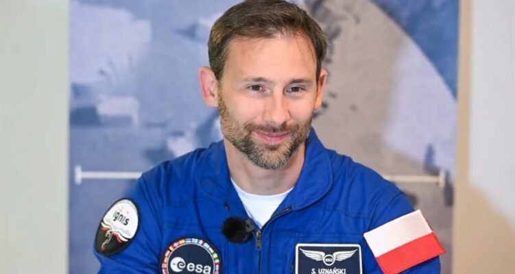 Stało się!  Sławosz Uznański-Wiśniewski jest pierwszym Polakiem, który odwiedzi Międzynarodową Stację Kosmiczną i drugim, który poleciał w kosmos!