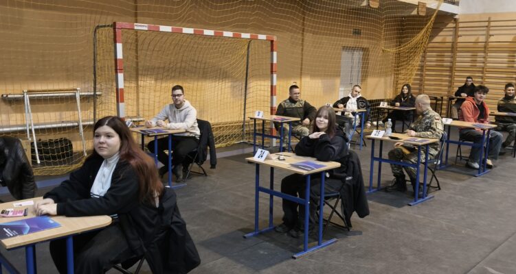 Próbne egzaminy maturalne z Operonem