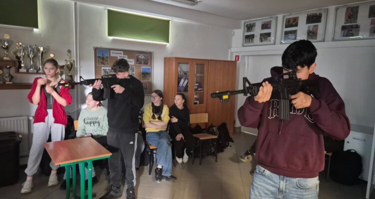 Zajęcia strzeleckie dla uczniów szkoły podstawowej