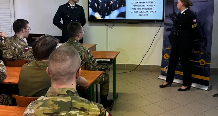 Spotkanie z podchorążymi Akademii Marynarki Wojennej